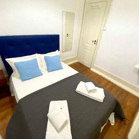 Relax Chiado 3 - Cute Little Double Room With Shared Bathroom Lissabon Buitenkant foto