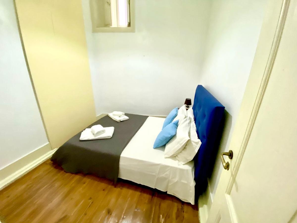 Relax Chiado 3 - Cute Little Double Room With Shared Bathroom Lissabon Buitenkant foto