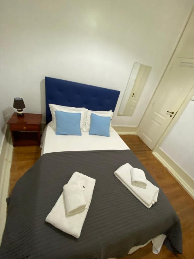 Relax Chiado 3 - Cute Little Double Room With Shared Bathroom Lissabon Buitenkant foto